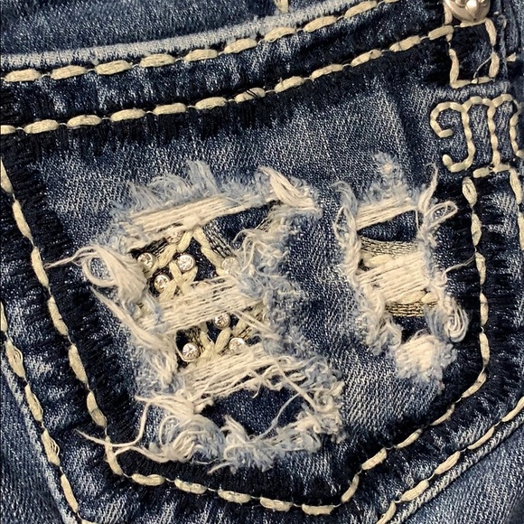 Jeans - Picture 8 of 10